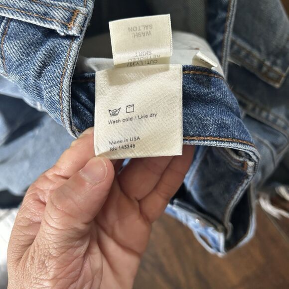 Reformation Retooled Distressed Blue Denim Mini Skirt Salton Wash Size 29 LY397 - Picture 7 of 10